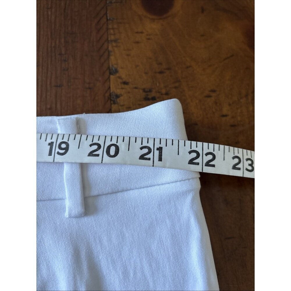 lane bryant White Slim Capri Pants Size 24 Petite Mid Rise NWT - Picture 10 of 10